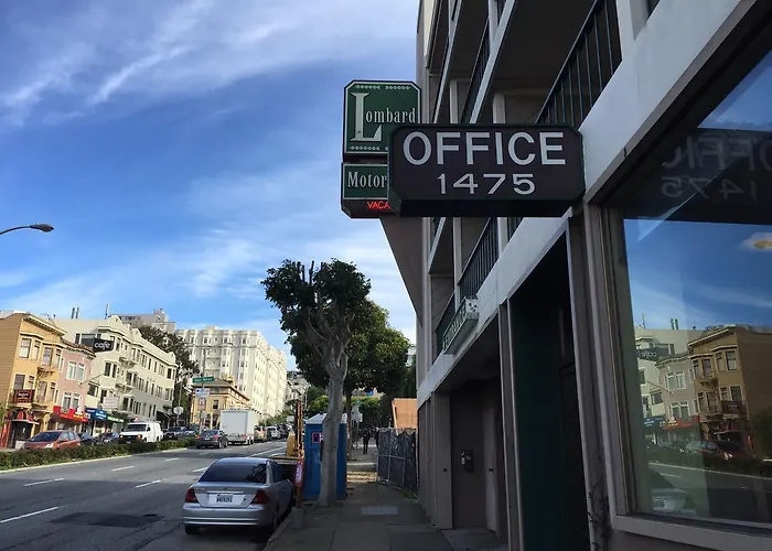  Lombard Inn