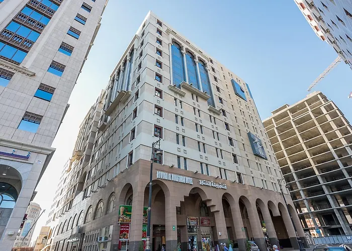 Family Hotel: Rawdhat Al Mukhtara Hotel