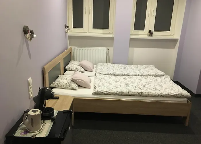 Hotel nahe College: 4 Pokoje