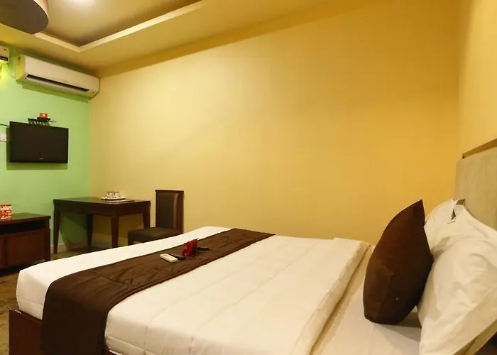 Hotel The Orchid Inns