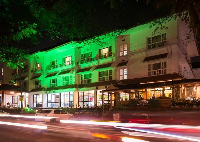 Beach Hotels No. 18