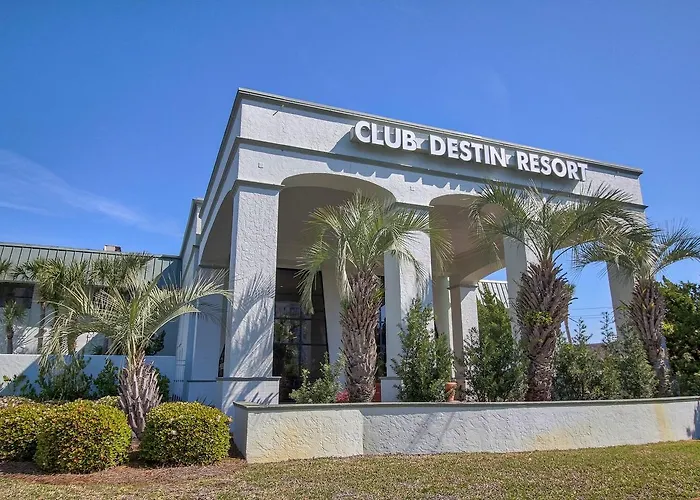Pet Friendly hotel: Club Destin Condos
