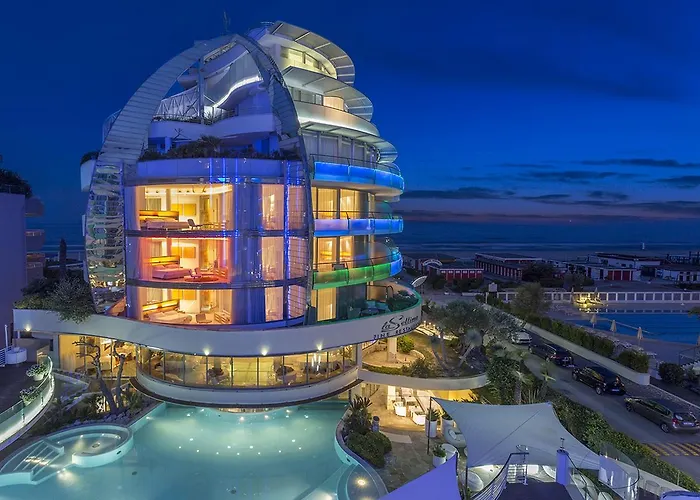 Hotel Waldorf- Premier Resort