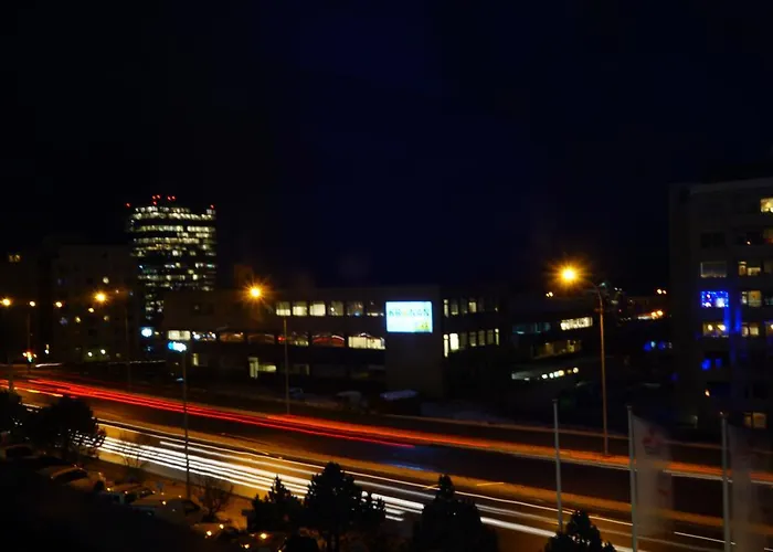 Hotel cerca del colegio: Galaxy Pod Hostel