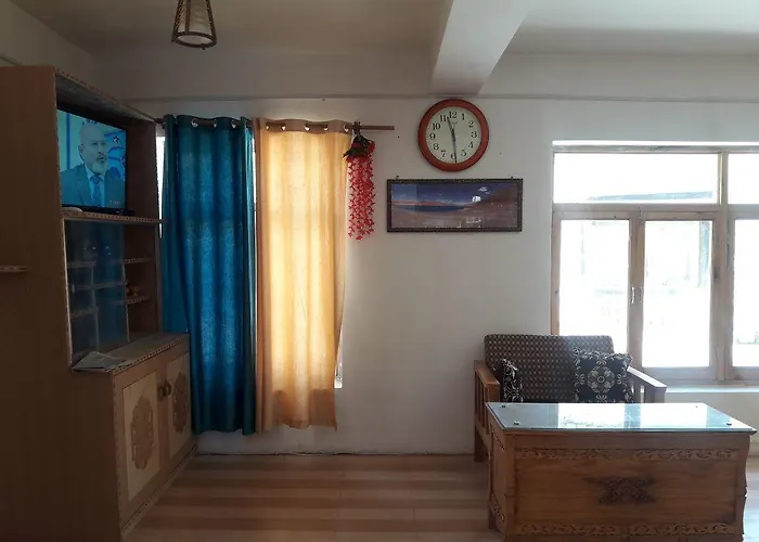 Khardung Laa View Hotel