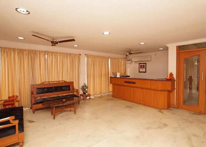 Lloyds Serviced Apartments, Near Music Academy