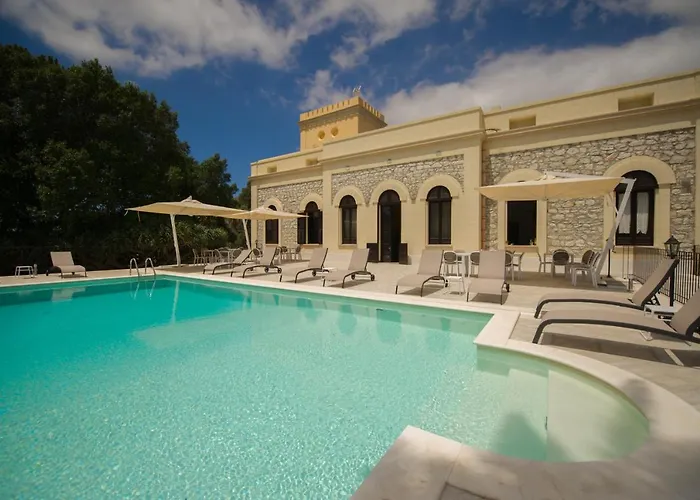 Hotel con piscina: Villa le Torri B&B