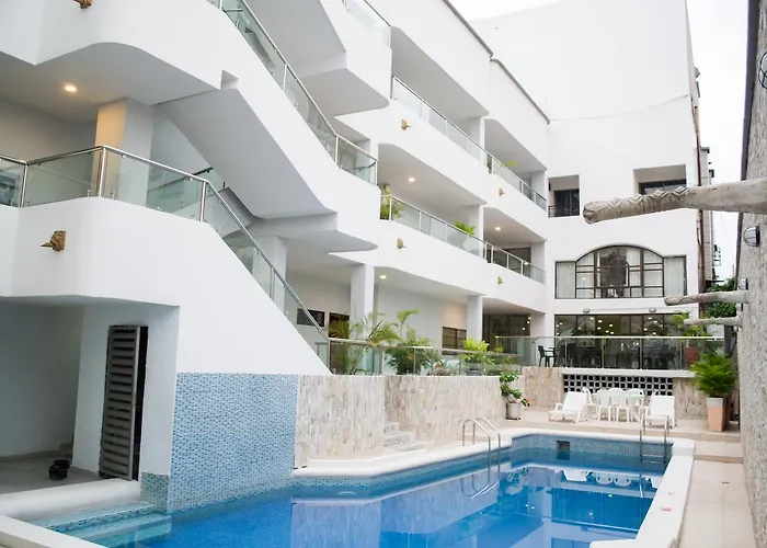 Hotels with pool Dorado Baq