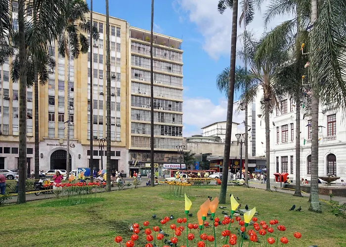 Royal Plaza Cali
