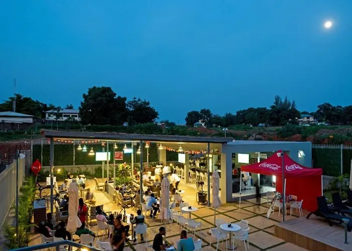 5 star hotel: The Envoy Hotel Abuja