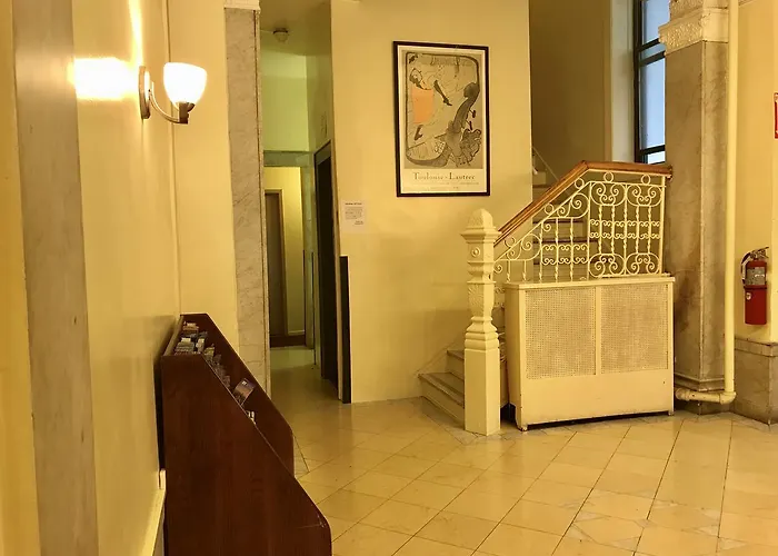  Morningside Inn