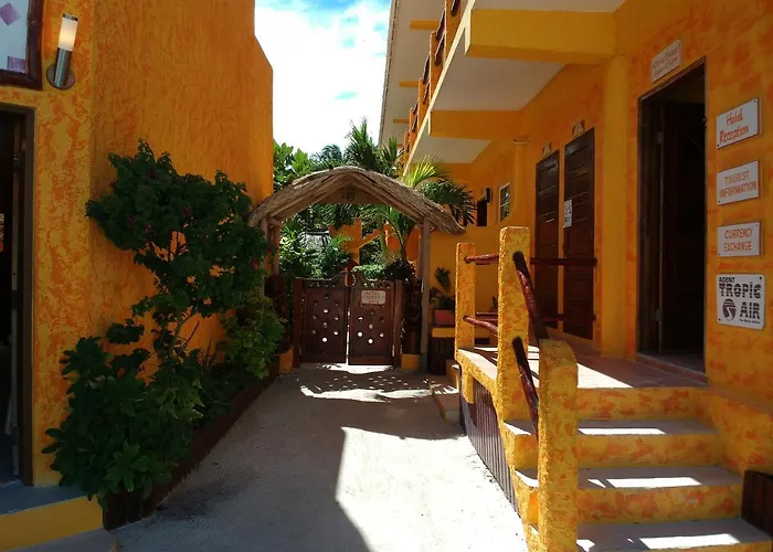 Seaside Cabanas Hotel