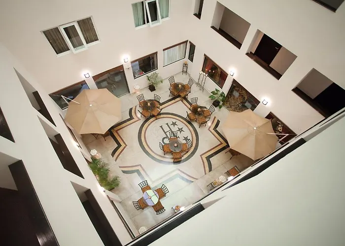 Hotel Santa Cruz