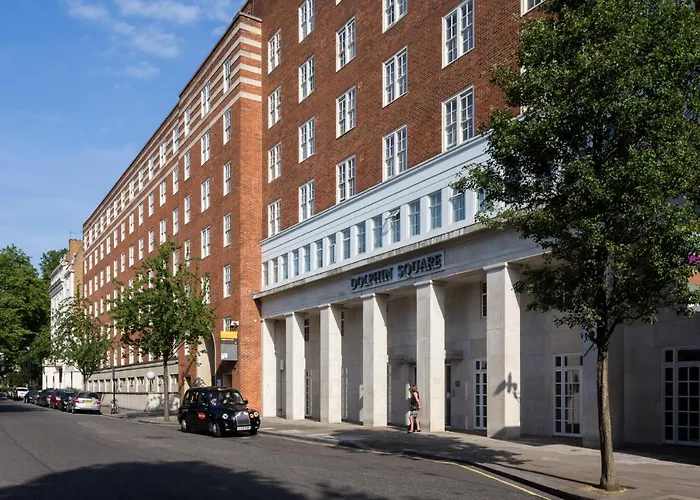 Spa Hotel: Dolphin House Serviced Apartments