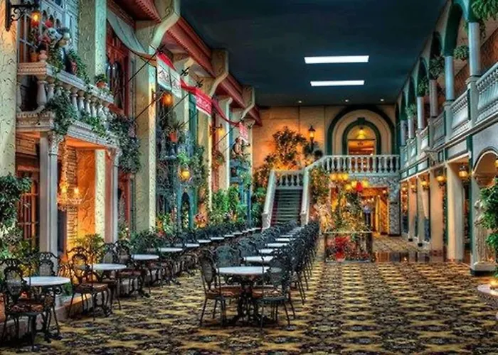 Lodge: Garden Place Hotel