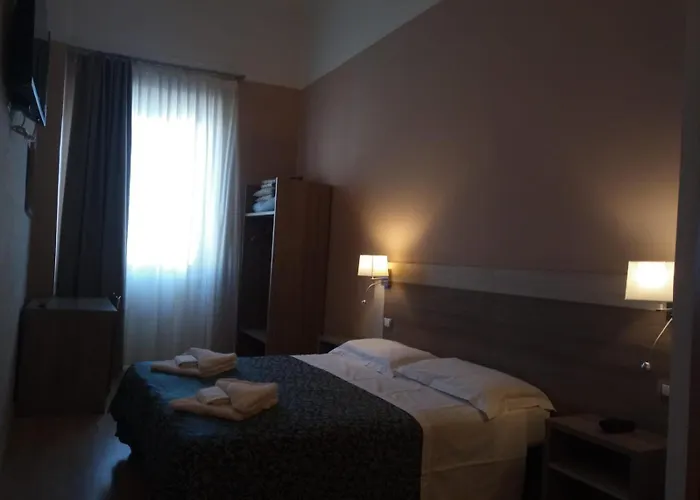 Cheap hotels Hhb