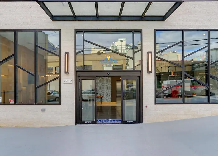  Microtel Inn By Wyndham Long Island City