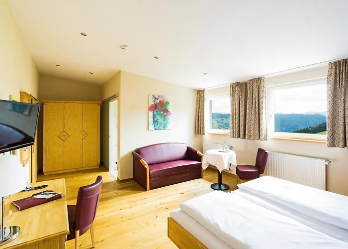 Hotel nahe College: Gutshof Lilienfein - Medical Resort&Herbal Spa im Südschwarzwald