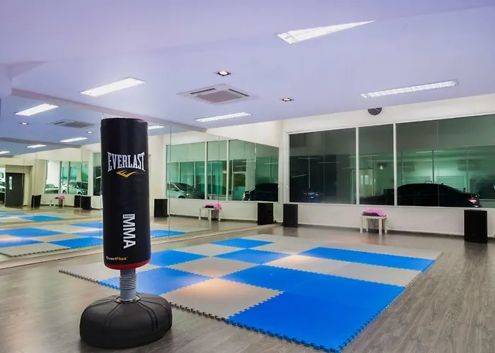 Hotel near College: A2 Hotel Bangkok