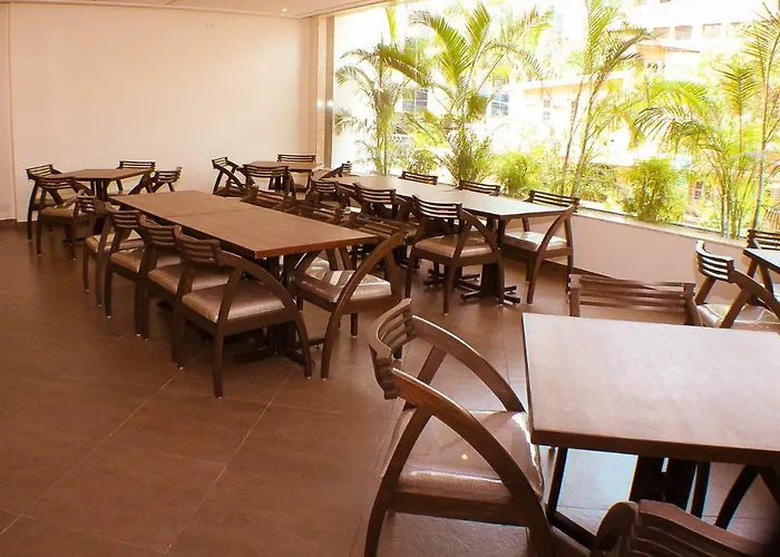 3 star hotel: The Pioneer