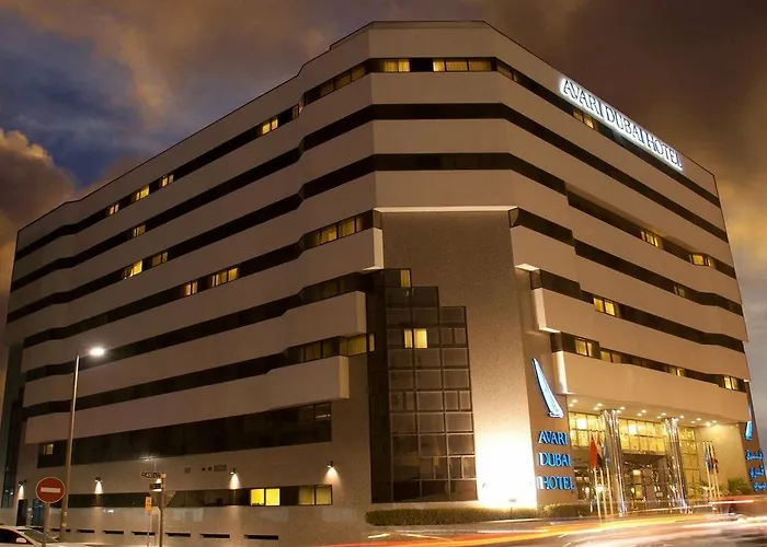 Jacuzzi hotel: Avari Dubai Hotel