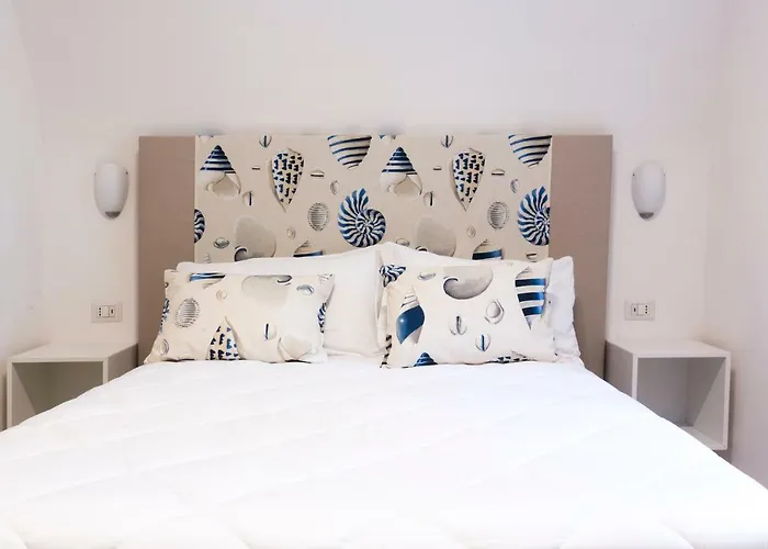 Central hotel: Holiday Sorrento Center