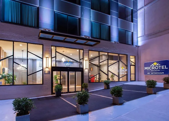  Microtel Inn By Wyndham Long Island City