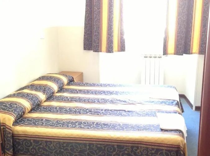 Hotel cerca del colegio: Hotel Acropoli