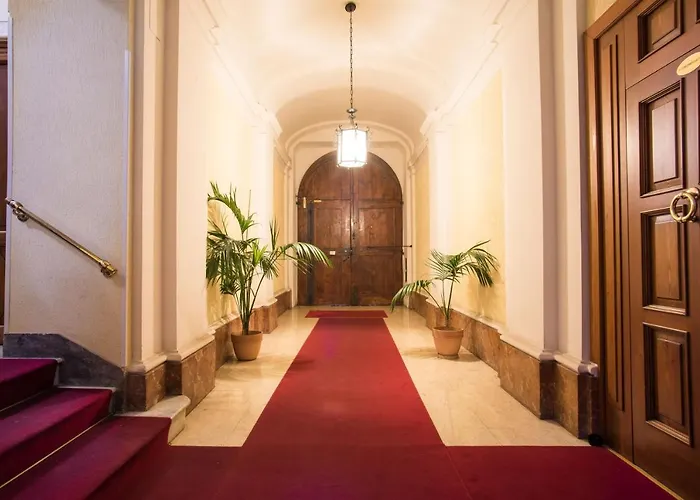 Boutique hotel only: Nice Rome Holiday